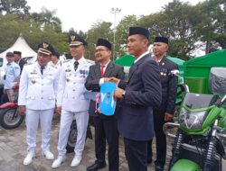 HUT RI ke 80,PT.Vale serahkan bantuan kendaraan pengangkut sampah