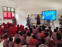Mahasiswa KKN USN Kolaka Berikan Edukasi Pelajar Peduli Ekosistem Laut
