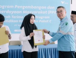 Peduli Pendidikan,PT.Vale Serahkan Ijazah Paket C bagi Masyarakat